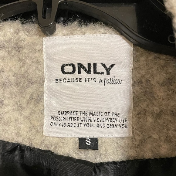 Only- Faux leather coat - Picture 2 of 4